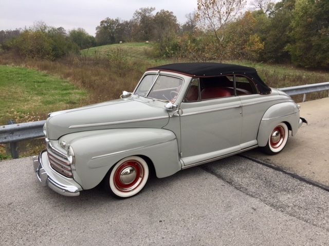 1946 Ford Convertible Super Deluxe - photo 3