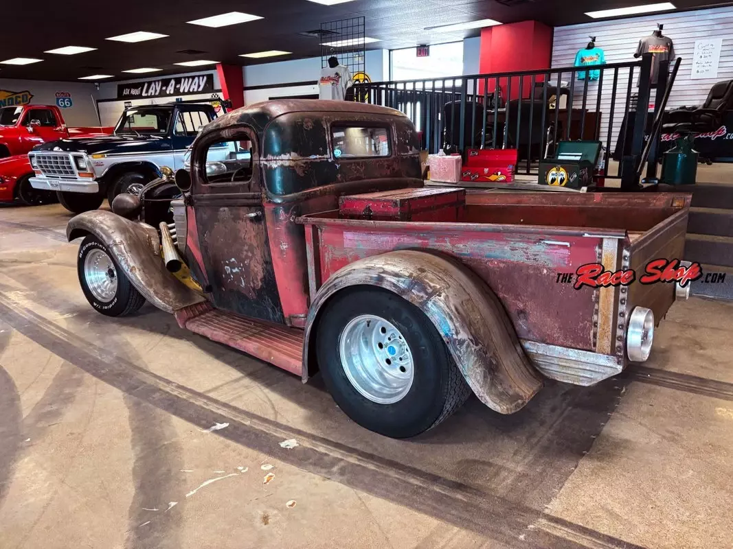 1946 Ford F-100 - photo 3