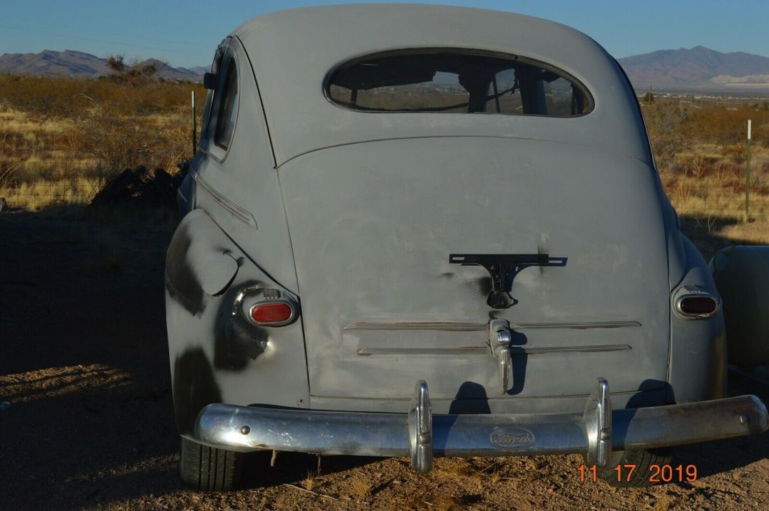 1946 Ford Sedan - photo 13