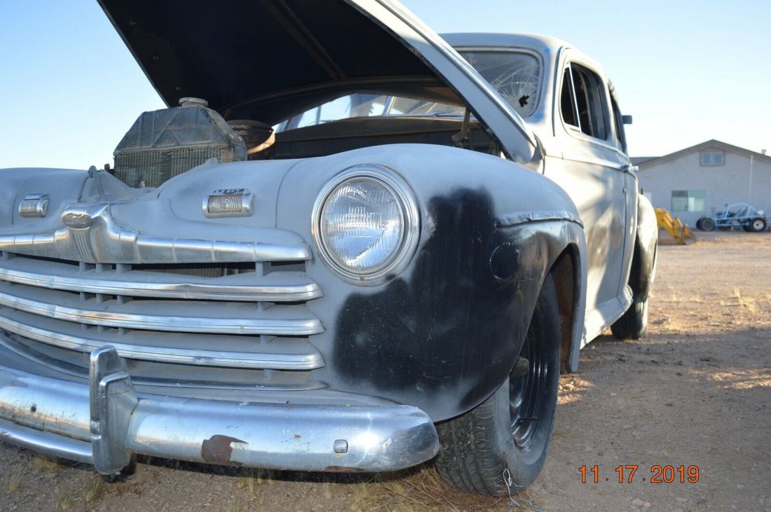 1946 Ford Sedan - photo 6
