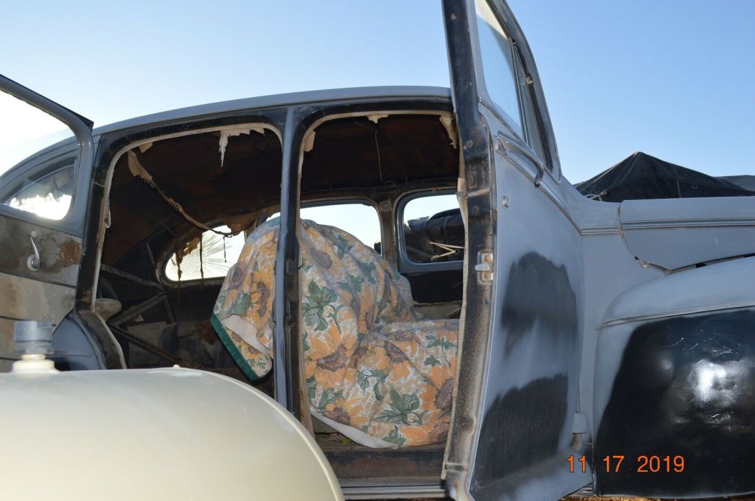 1946 Ford Sedan - photo 9