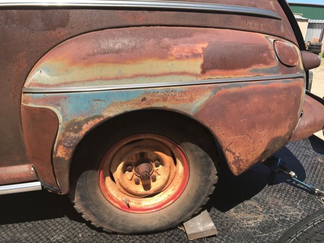 1946 Ford TUDOR SEDAN SUPER DELUXE - photo 4
