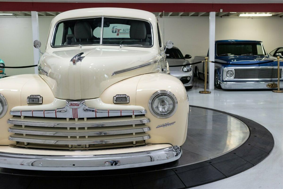 1946 Ford Super Deluxe Coupe - photo 3