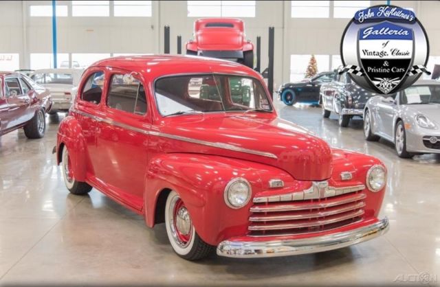 1946 Ford Tudor Sedan 1946 Ford Super Deluxe Tudor Sedan Steel Body 46 350 V8 Auto - photo 2