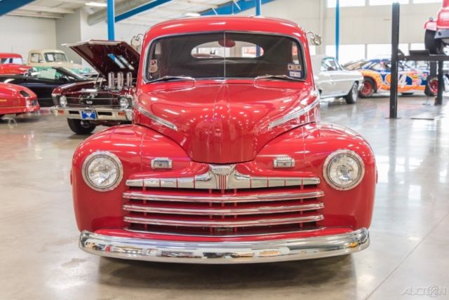 1946 Ford Tudor Sedan 1946 Ford Super Deluxe Tudor Sedan Steel Body 46 350 V8 Auto - photo 3