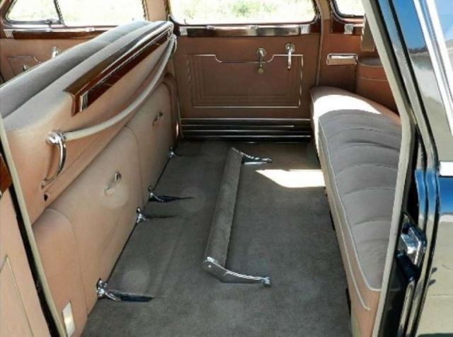 1946 Packard Clipper Series Super Deluxe 7 Passenger Sedan - photo 12