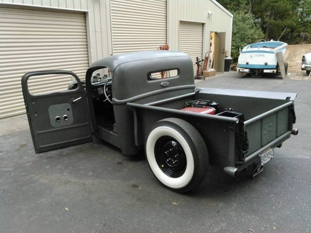 1947 Ford pick up - photo 3