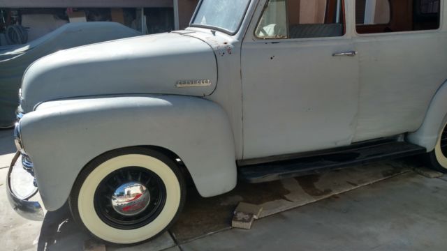 1947 - 1953 Chevrolet Suburban Carryall / Clamshell 1953 Chevrolet Suburban