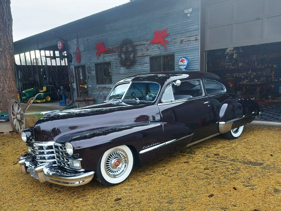 1947 Cadillac Series 62 Sedanette - photo 2