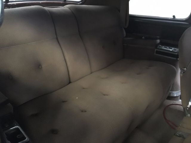 1947 Cadillac Series 75 Fleetwood Limousine - photo 9