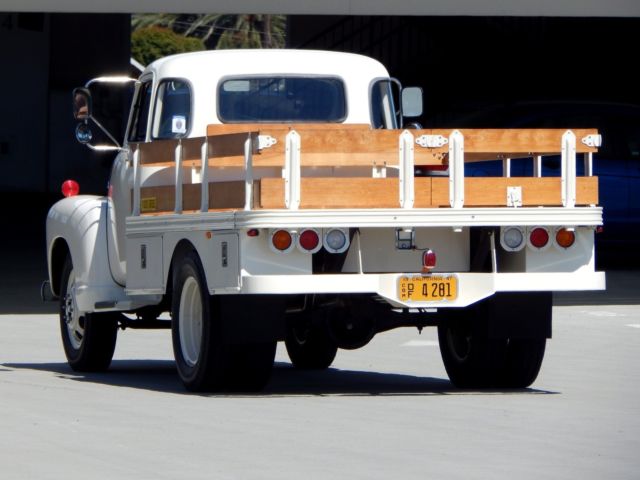1947 Chevrolet 3800 1-Ton Stake Bed Truck 2nd Series - Frame Off Restored - photo 2