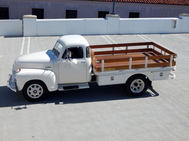 1947 Chevrolet 3800 1-Ton Stake Bed Truck 2nd Series - Frame Off Restored - photo 7