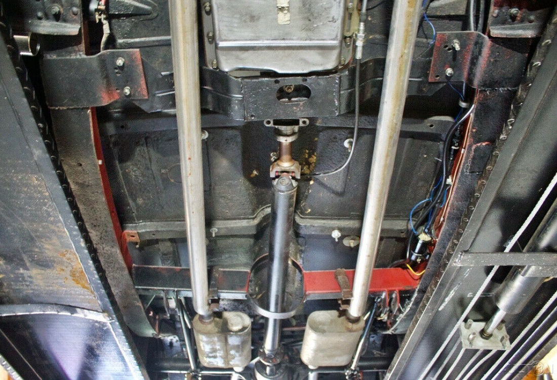 1947 Chevrolet Fleetline Aero-Sedan Fleetline Aero-Sedan Resto-Mod / EFI 350 V8 - photo 12