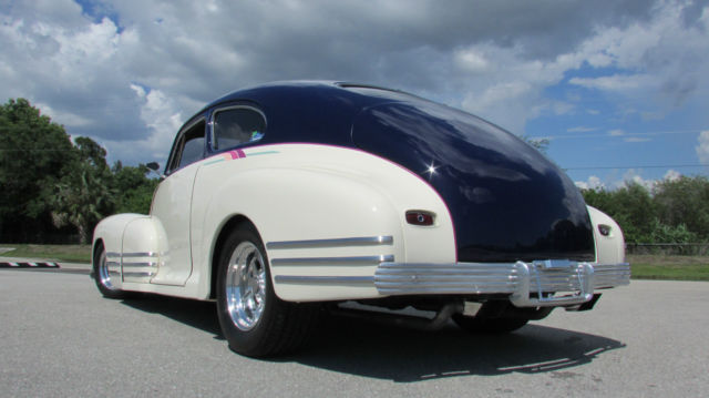 1947 Chevrolet FLEETLINE AERO SEDAN  HOT ROD FLEETLINE AERO SEDAN AWARD WINNER - photo 4