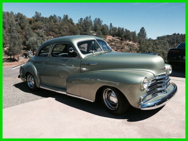 1947 Chevrolet Fleetmaster, 327ci V8, Cloth Interior, New Stereo with CD Player 1947 Chevrolet Fleetmaster
