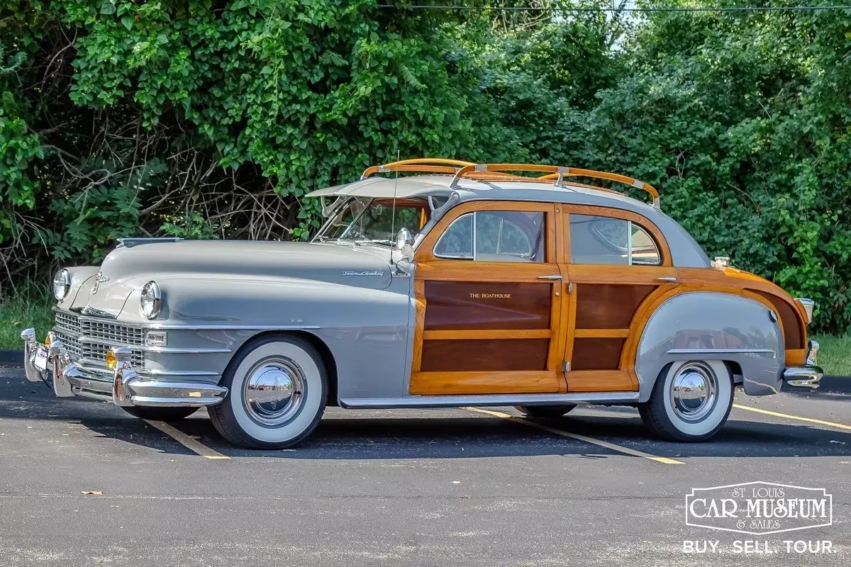 1947 Chrysler Town & Country, Dove Gray with 40000 Miles available now! 1947 Chrysler Town & Country Woodie