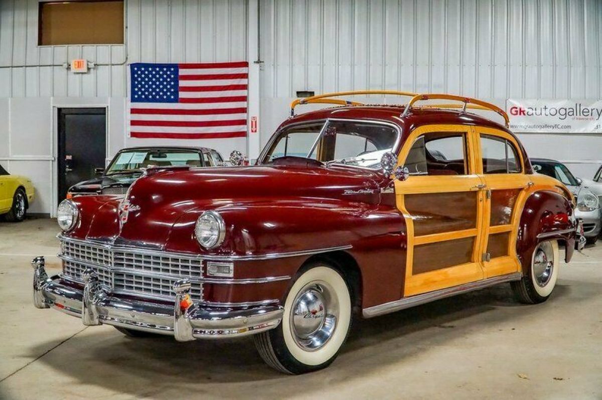 1947 Chrysler Town and Country 11074 Miles Burgundy Sedan 318ci V8 Automatic 1947 Chrysler Town and Country