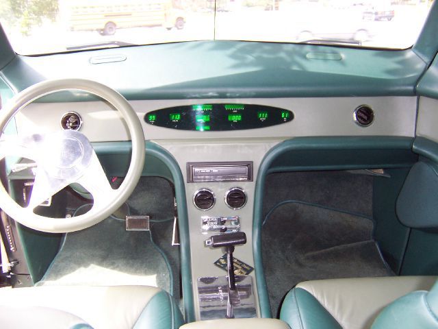 1947 Ford Club Coupe - photo 12