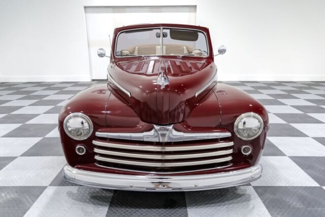 1947 Ford Convertible - photo 3