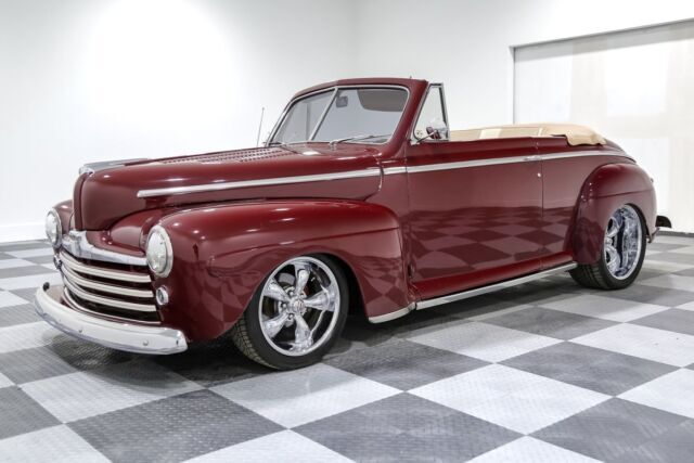 1947 Ford Convertible - photo 4