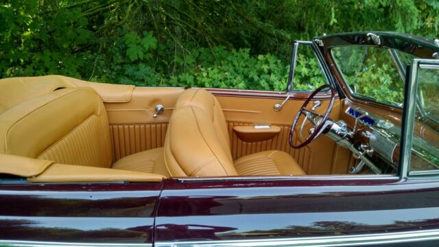 1947 Ford Convertible - photo 3