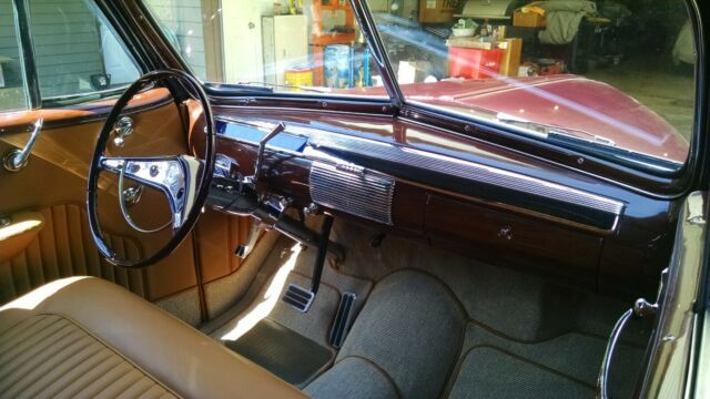 1947 Ford Convertible - photo 6