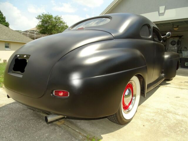1947 Ford Deluxe Coupe - photo 3