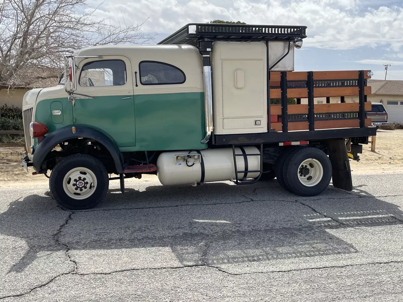 1947 Ford Custom COE 4X4 Stake bed - photo 3