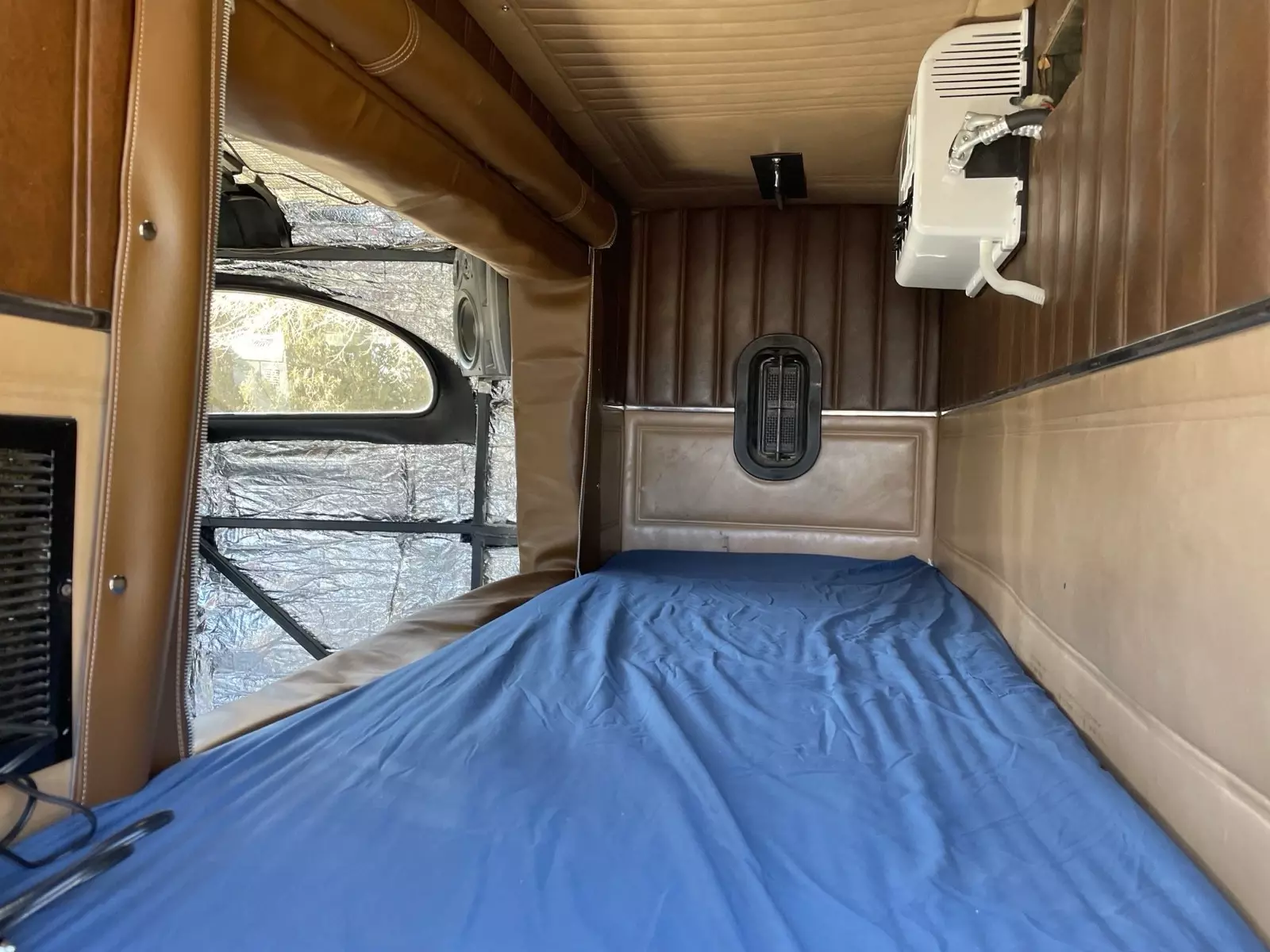 1947 Ford Custom COE 4X4 Stake bed - photo 5