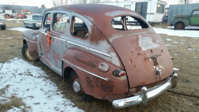 1947 Ford Dluxe - photo 4