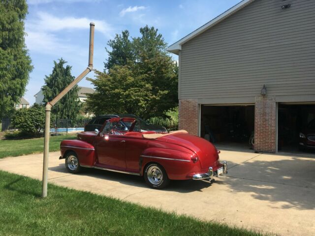 1947 Ford Deluxe - photo 2