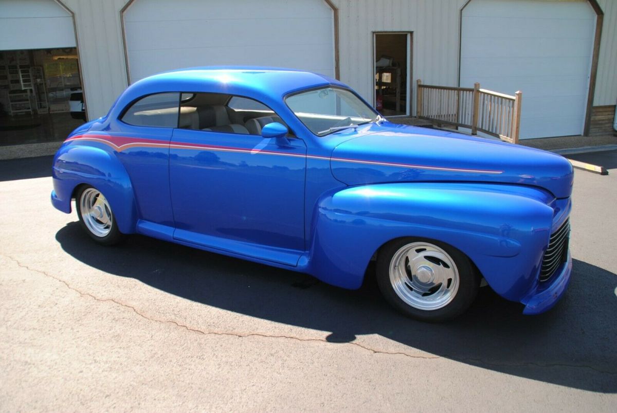 1947 Ford Deluxe Coupe 350ci Chevy V8 Eng - Automatic - Chopped Top - Pro Built 1947 Ford Coupe All Steel West Coast Car No Rust