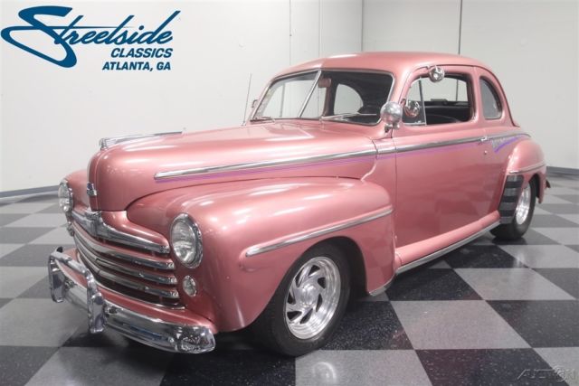 1947 Ford Deluxe Sedan - photo 2