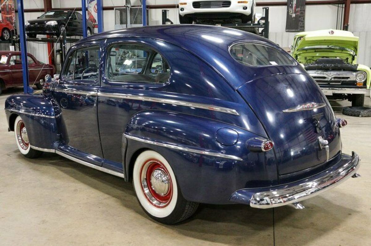 1947 Ford Deluxe Tudor - photo 3