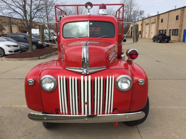 1947 Ford Firetruck Pumper Truck - photo 3