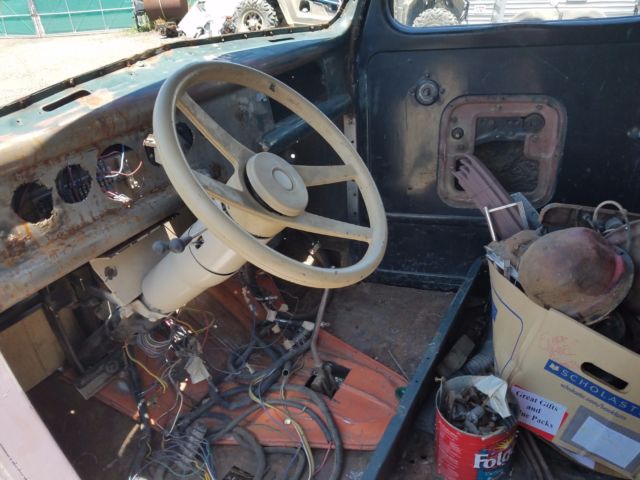 1947 Ford panel wagon - photo 10