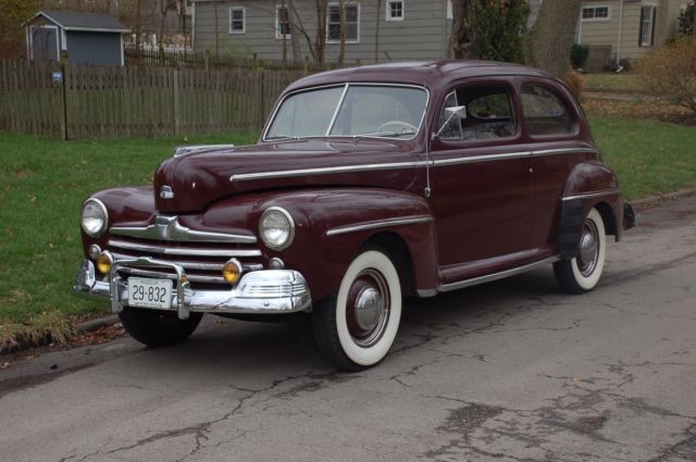 1947 ford sedan super deluxe original survivor car clean solid steel no rust V8 1947 Ford super deluxe super deluxe