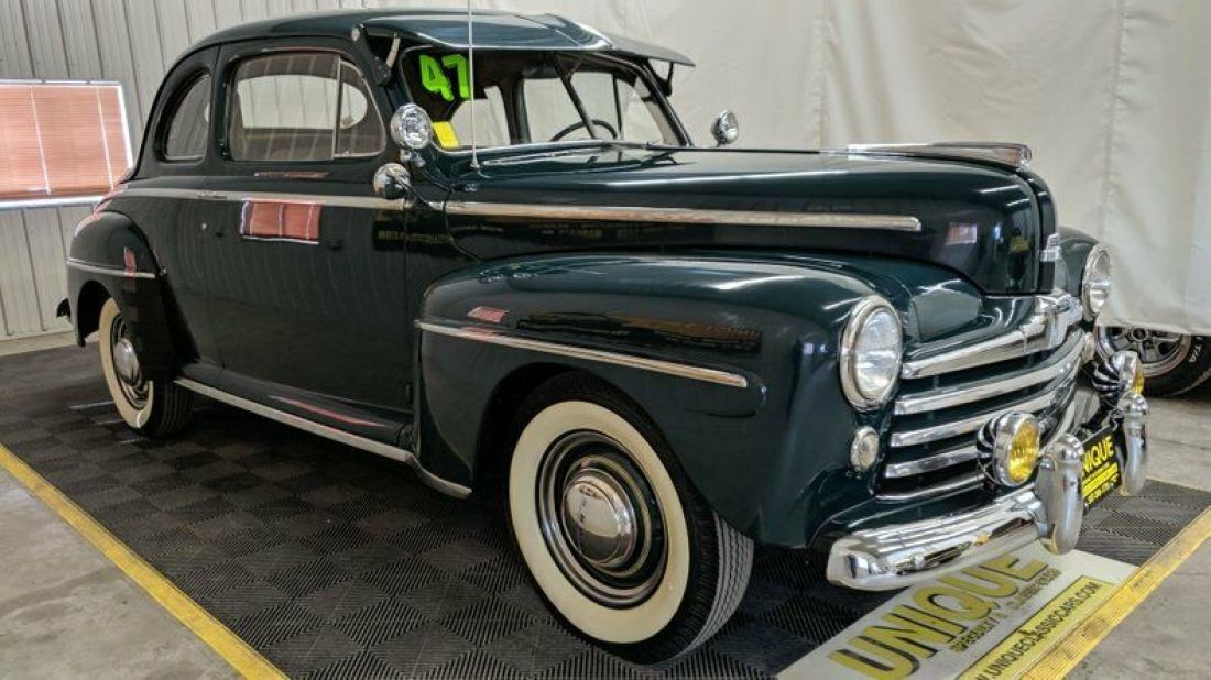 1947 Ford Super Deluxe Coupe - photo 3