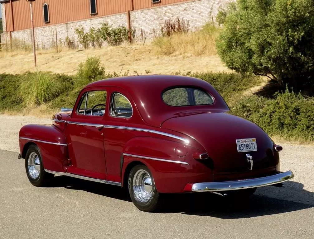 1947 Ford Super Deluxe Super Deluxe Coupe - photo 3