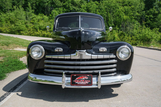 1947 Ford Super Deluxe Coupe - photo 3
