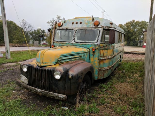 1947 Ford superior bus - photo 8