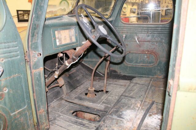 1947 International Harvester KB5 - photo 4