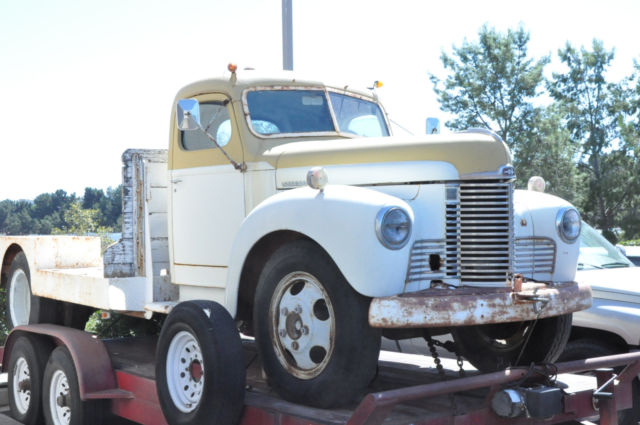 1947 International Harvester KB-5 5-H CAB