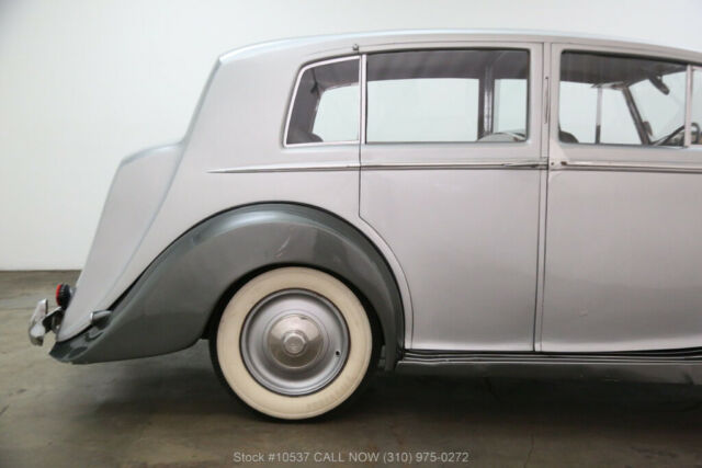 1947 Rolls-Royce Silver Wraith Limousine Right Hand Drive - photo 12