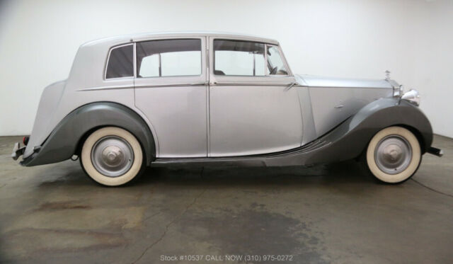 1947 Rolls-Royce Silver Wraith Limousine Right Hand Drive - photo 3