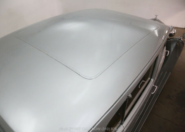 1947 Rolls-Royce Silver Wraith Limousine Right Hand Drive - photo 8