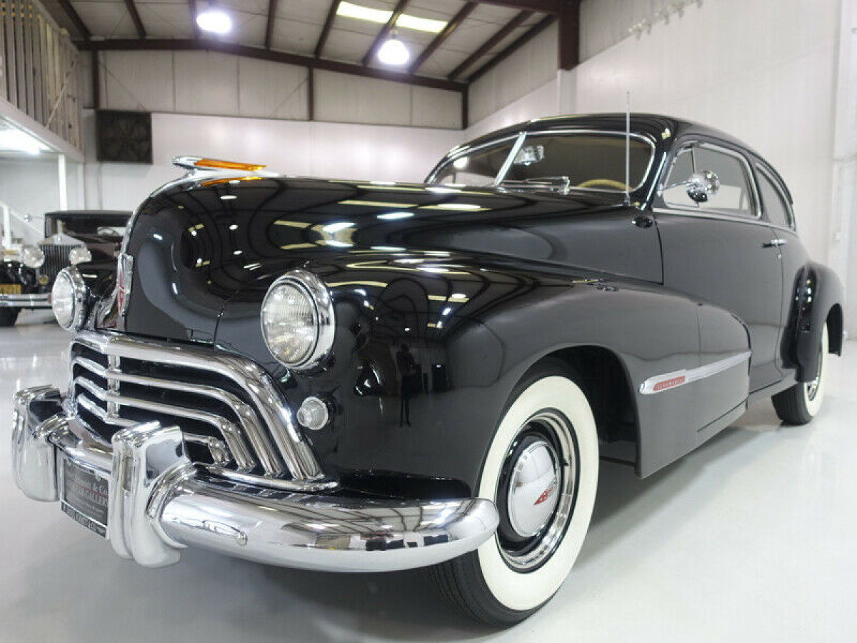 1947 Oldsmobile Series 66 Special Series 66 Club Sedan - photo 10