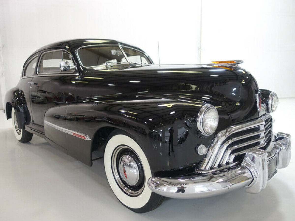 1947 Oldsmobile Series 66 Special Series 66 Club Sedan - photo 3