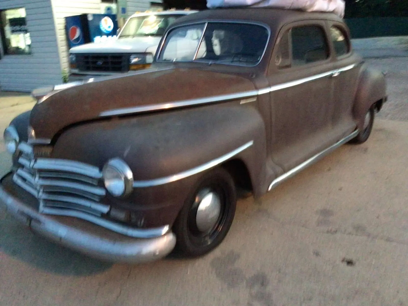 1947 Plymouth Special DeLuxe P15