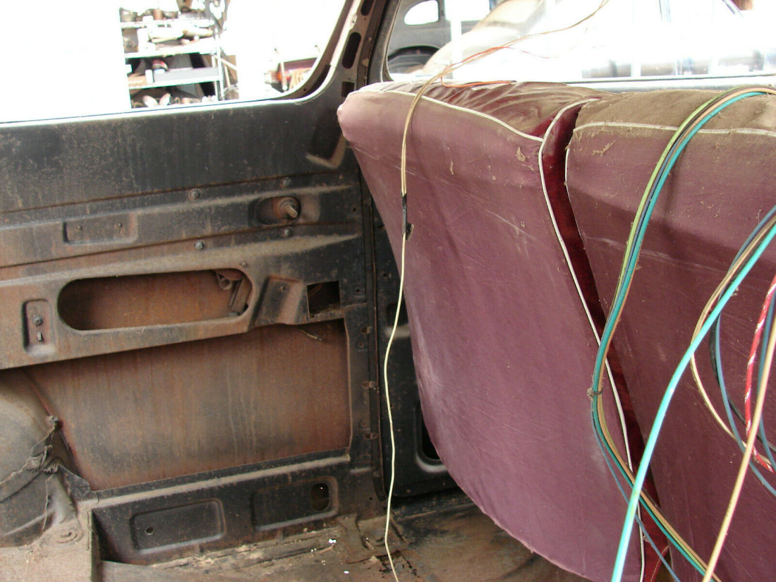 1947 Plymouth Club Coupe - photo 8